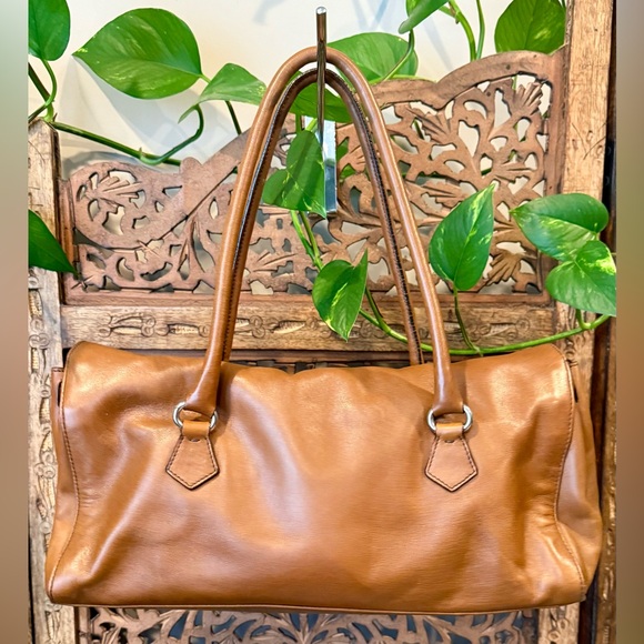 Authentic Vintage Prada Caramel Tan Soft Leather Shoulder Bag - Picture 3 of 8
